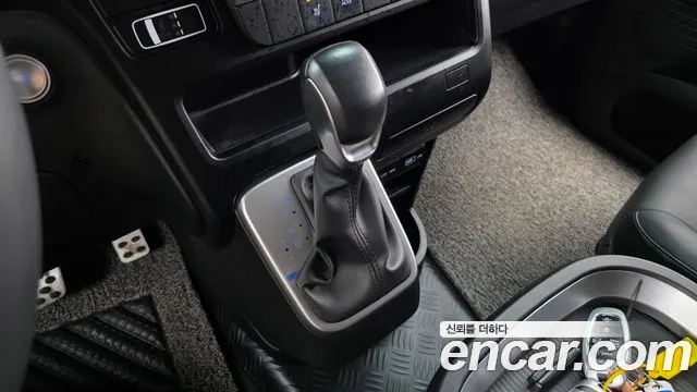Hyundai Staria — Фото автомобиля 9