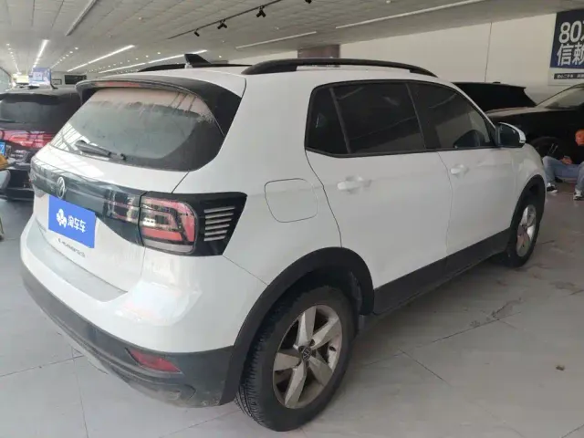Volkswagen T-Cross — Фото автомобиля 3