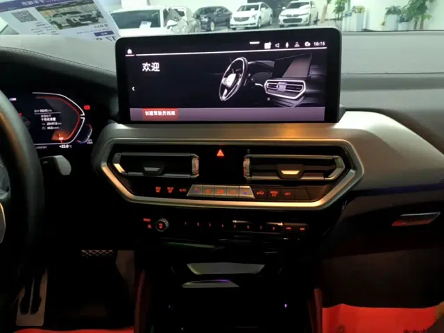 BMW X4 — Фото автомобиля 12