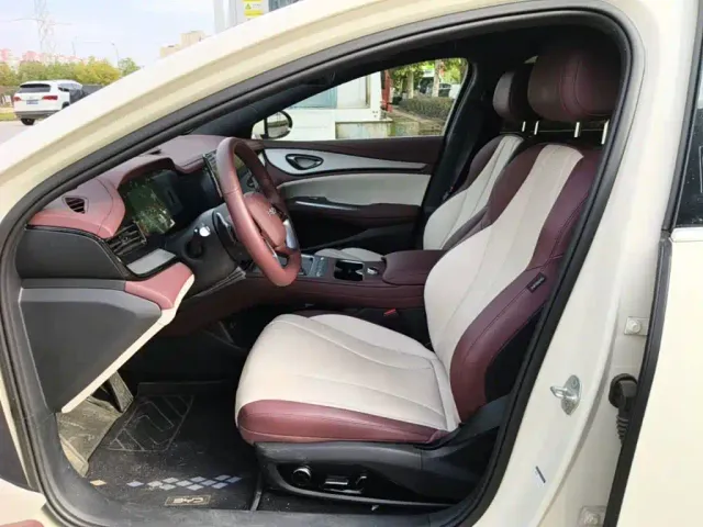 BYD Seal 07 DM-i — Фото автомобиля 14