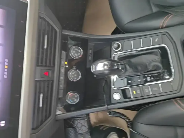 Volkswagen Bora 2023 200TSI DSG Yuexing PRO Edition — Фото автомобиля 13