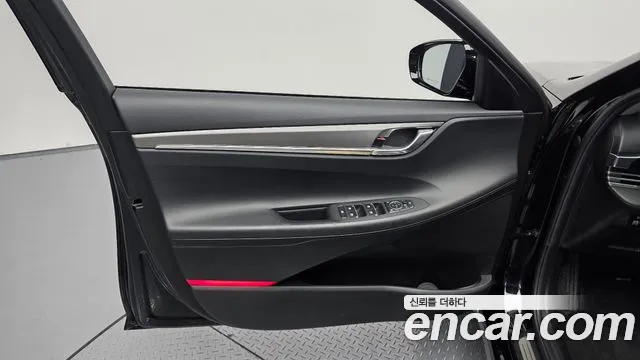 Hyundai Grandeur New — Фото автомобиля 13