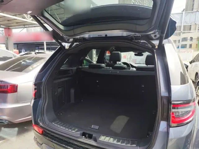 Land Rover Discovery Sport — Фото автомобиля 14