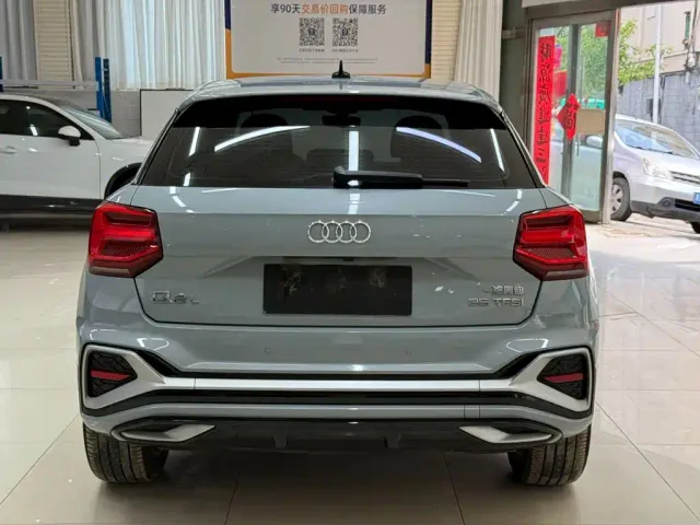Audi Q2L — Фото автомобиля 5