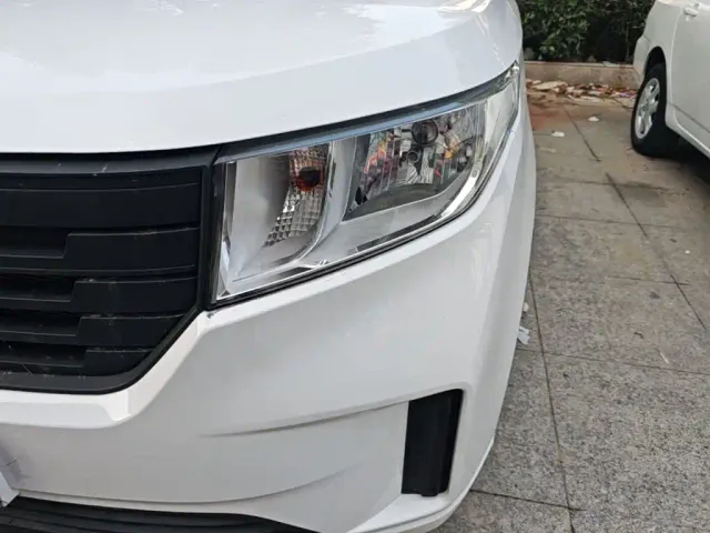 Wuling Hongguang Plus — Фото автомобиля 23
