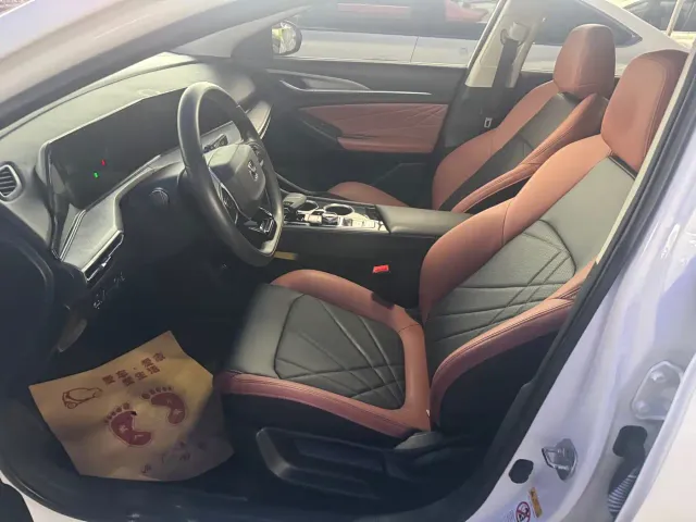 Changan Eado — Фото автомобиля 4