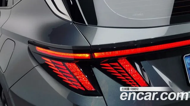 Hyundai Tucson Tucson (NX4) Дизель 2.0 2WD — Фото автомобиля 21