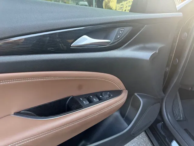 Buick Regal — Фото автомобиля 7