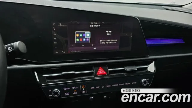 Kia Niro — Фото автомобиля 21
