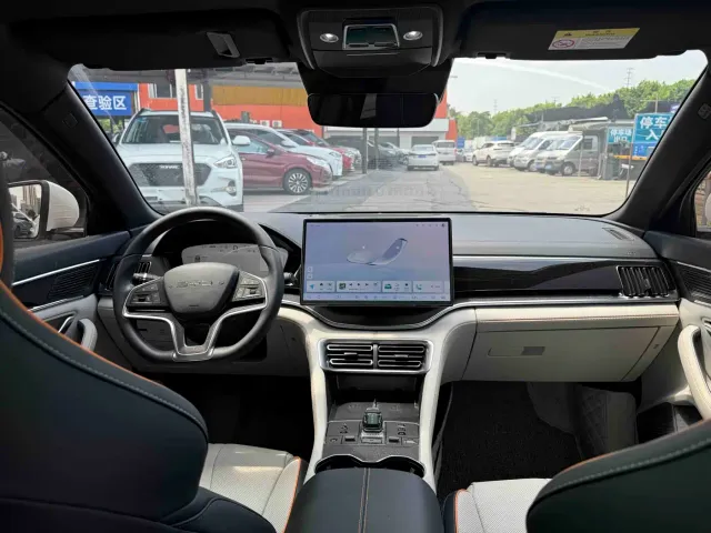 BYD Song PLUS — Фото автомобиля 6