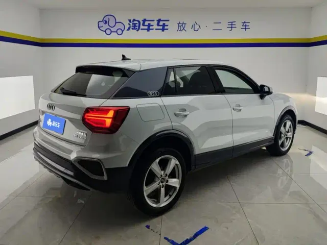 Audi Q2L — Фото автомобиля 3