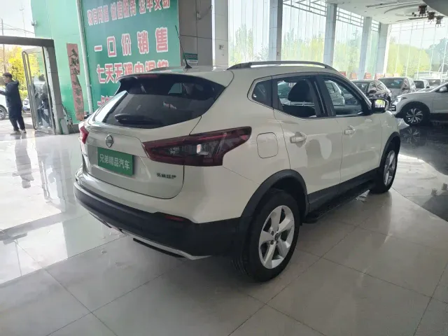 Nissan Qashqai — Фото автомобиля 11