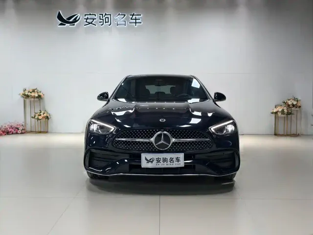 Mercedes-Benz C-Class — Фото автомобиля 2