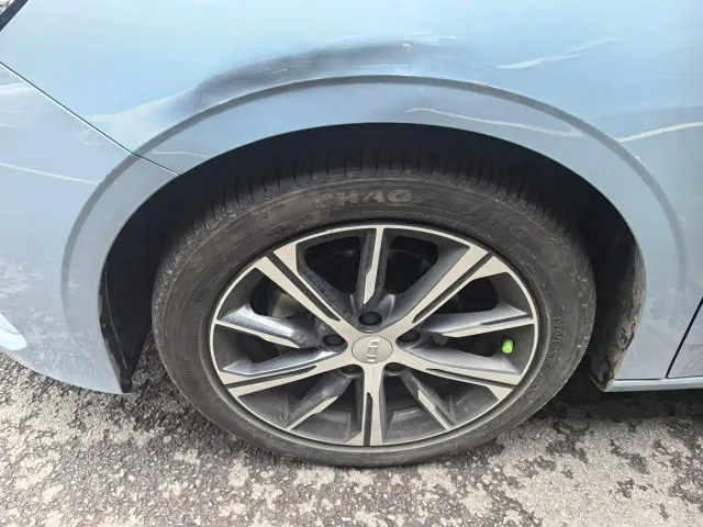 Geely Emgrand — Фото автомобиля 8