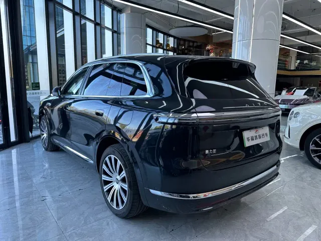 Aito M7 — Фото автомобиля 13