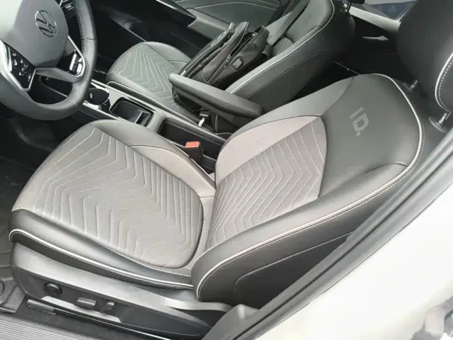 Volkswagen ID.3 — Фото автомобиля 14
