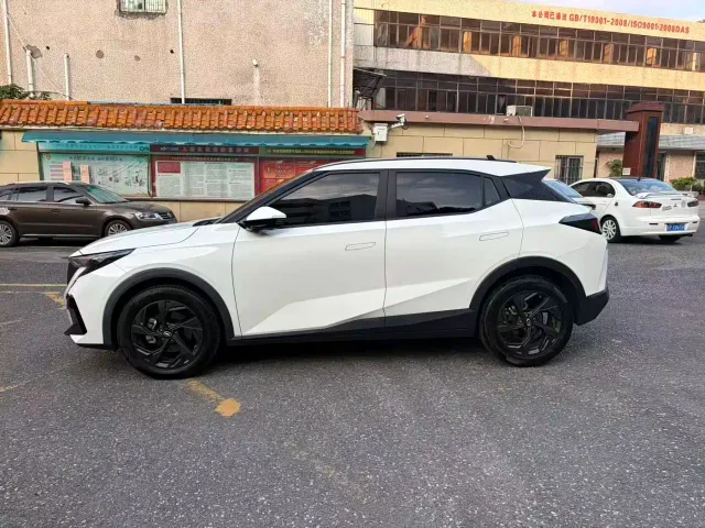 GAC Trumpchi GS3 — Фото автомобиля 8