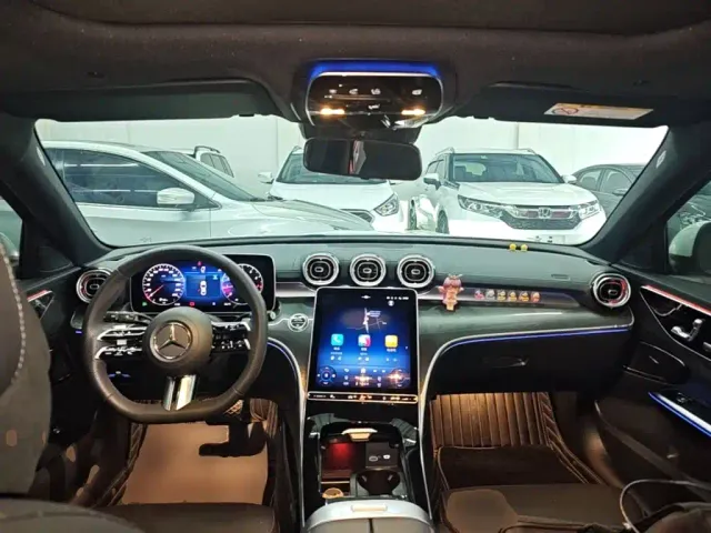 Mercedes-Benz C-Class — Фото автомобиля 9
