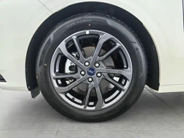 Ford Mondeo — Фото автомобиля 17