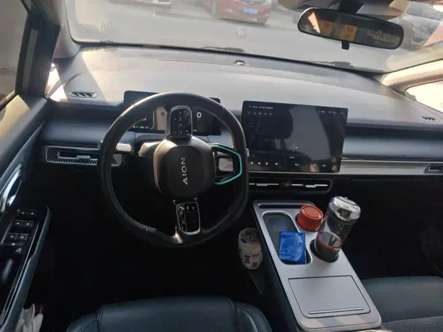 GAC Aion Y — Фото автомобиля 12