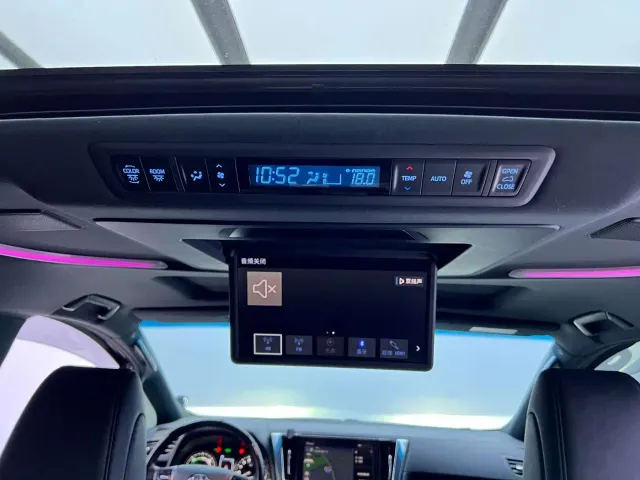 Toyota Vellfire — Фото автомобиля 4