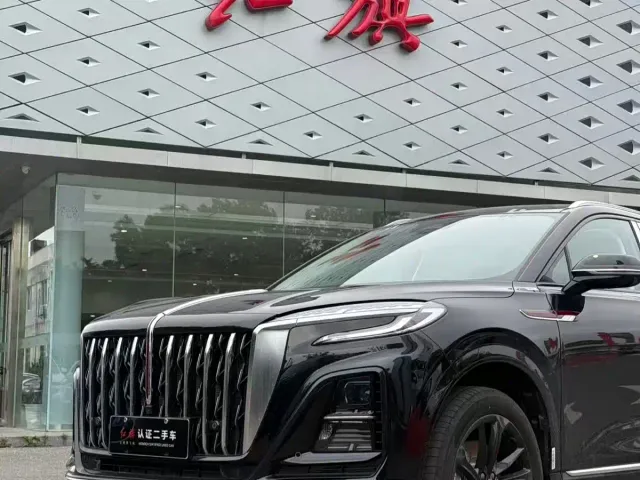 Hongqi HS3 PHEV — Фото автомобиля 3