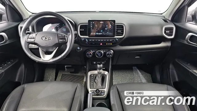 Hyundai Venue — Фото автомобиля 7