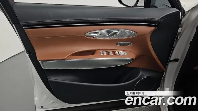 Genesis GV70 2.5T Бензин AWD — Фото автомобиля 19