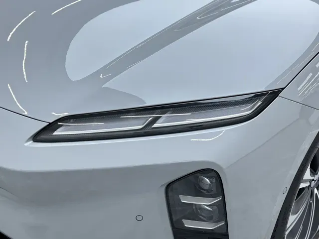 Nio ET5 Touring — Фото автомобиля 11