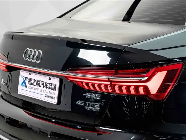 Audi A6L — Фото автомобиля 8