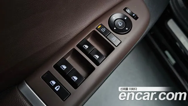 Hyundai Grandeur Grandeur (GN7) 2.5 Бензин 2WD — Фото автомобиля 15