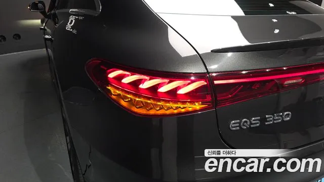 Mercedes-Benz EQS — Фото автомобиля 22
