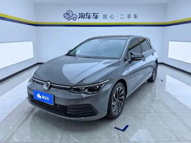 Фотография автомобиля — Volkswagen Golf
