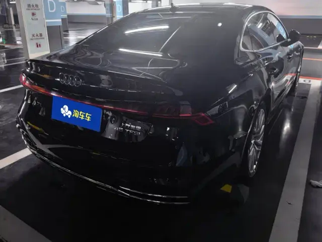 Audi A7L — Фото автомобиля 3