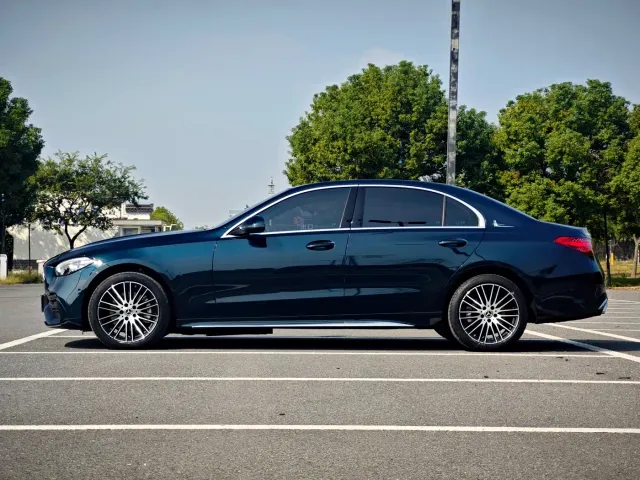 Mercedes-Benz C-Class — Фото автомобиля 4