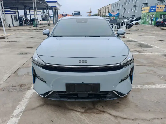Geely Galaxy L6 — Фото автомобиля 2