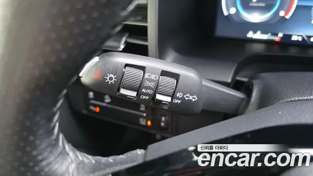 KG_Mobility_Ssangyong Rexton Новый Rexton Sport Khan Дизель 2.2 4WD — Фото автомобиля 19