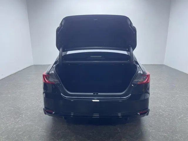 Toyota Camry — Фото автомобиля 5