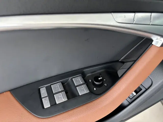 Audi A6L — Фото автомобиля 11