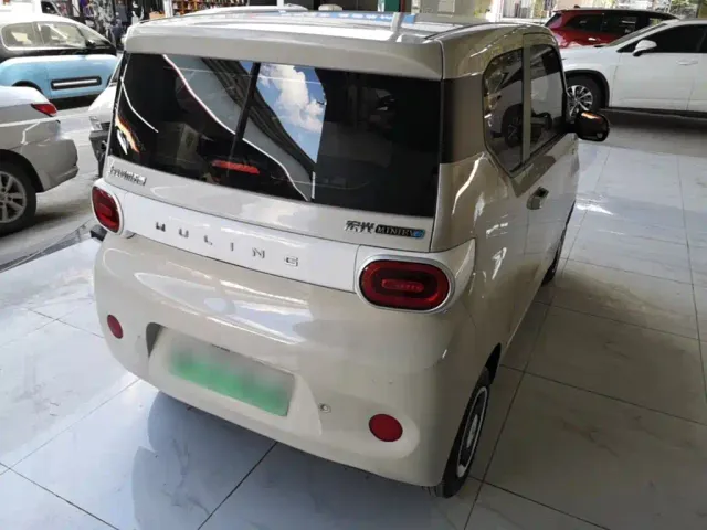 Wuling Hongguang Mini EV — Фото автомобиля 6