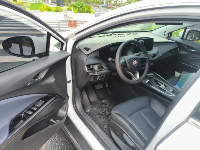 Buick Velite 6 — Фото автомобиля 12