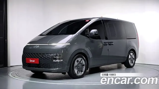 Фотография автомобиля — Hyundai Staria