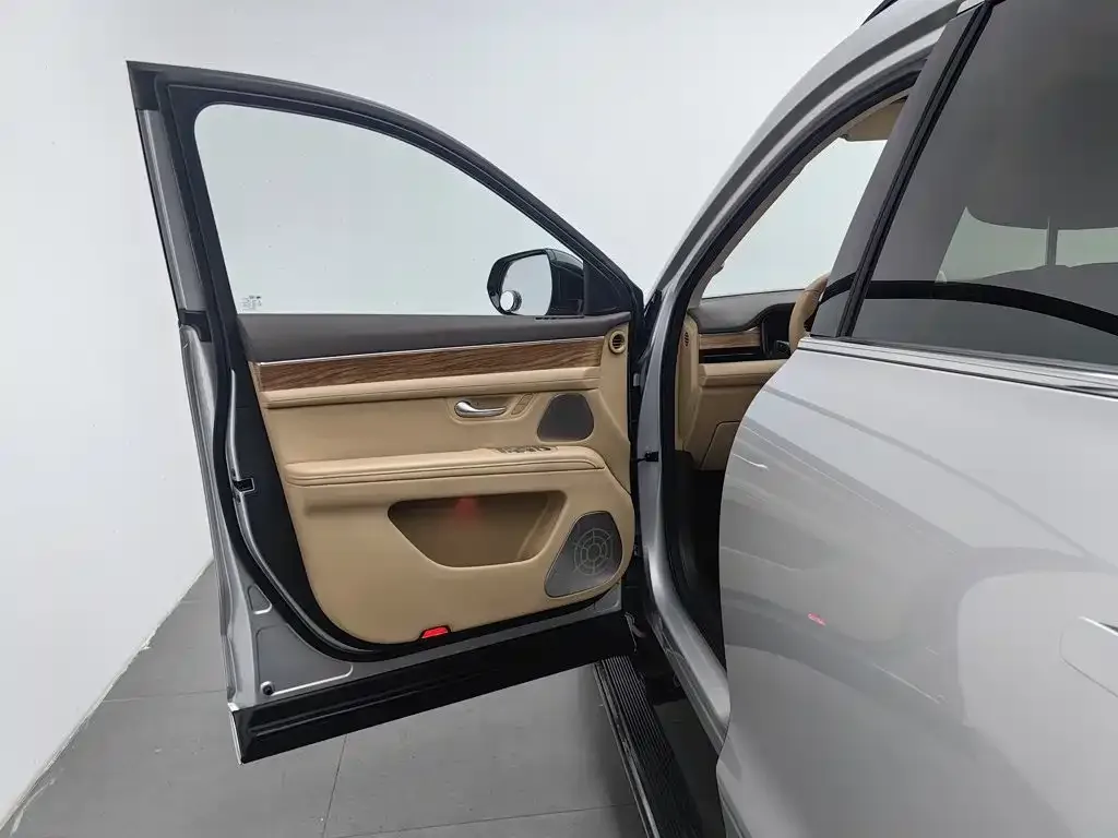 AITO Wenjie AITO M7 2024 1.5T Smart AWD Max Edition 5-Seater — Фото автомобиля 8