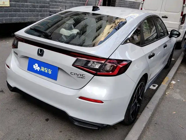 Honda Civic — Фото автомобиля 3