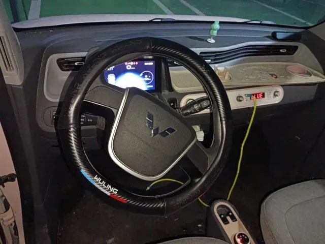 Wuling Hongguang Mini EV — Фото автомобиля 12