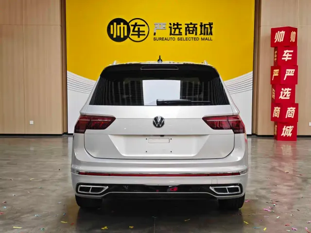 Volkswagen Tiguan L — Фото автомобиля 5