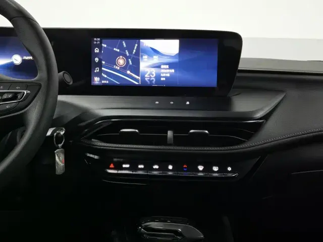 Buick Verano — Фото автомобиля 12