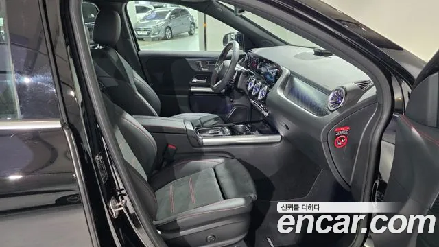 Mercedes-Benz GLA-Class H247 — Фото автомобиля 17