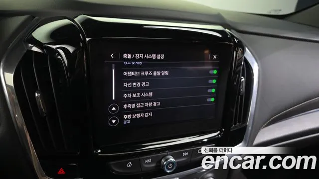 ChevroletGMDaewoo Traverse Traverse 3.6 AWD LT Leather Premium — Фото автомобиля 16