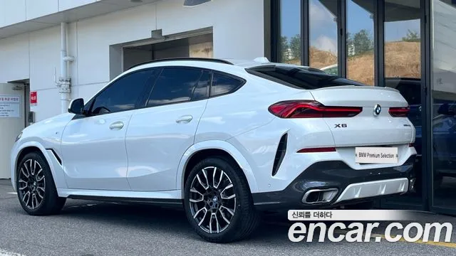 BMW X6 xDrive40i M Sport — Фото автомобиля 2